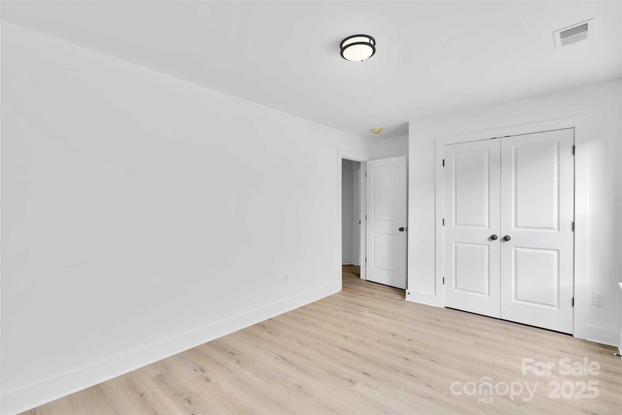 3545 Lake Road Charlotte, NC 28269 - Photo 26 of 32 Gallery Image 26