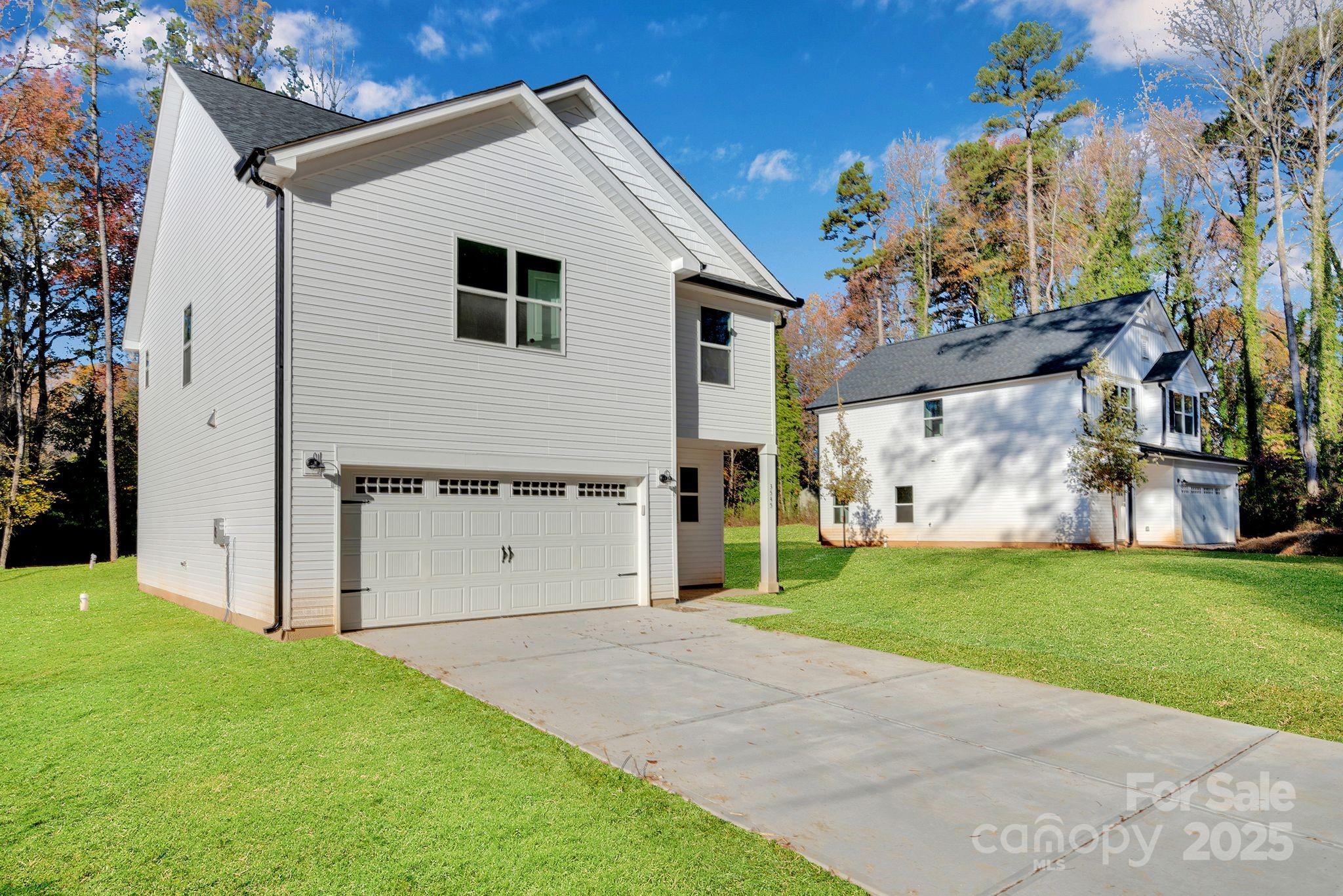 3545 Lake Road Charlotte, NC 28269 - Photo 3 of 32 Gallery Image 3