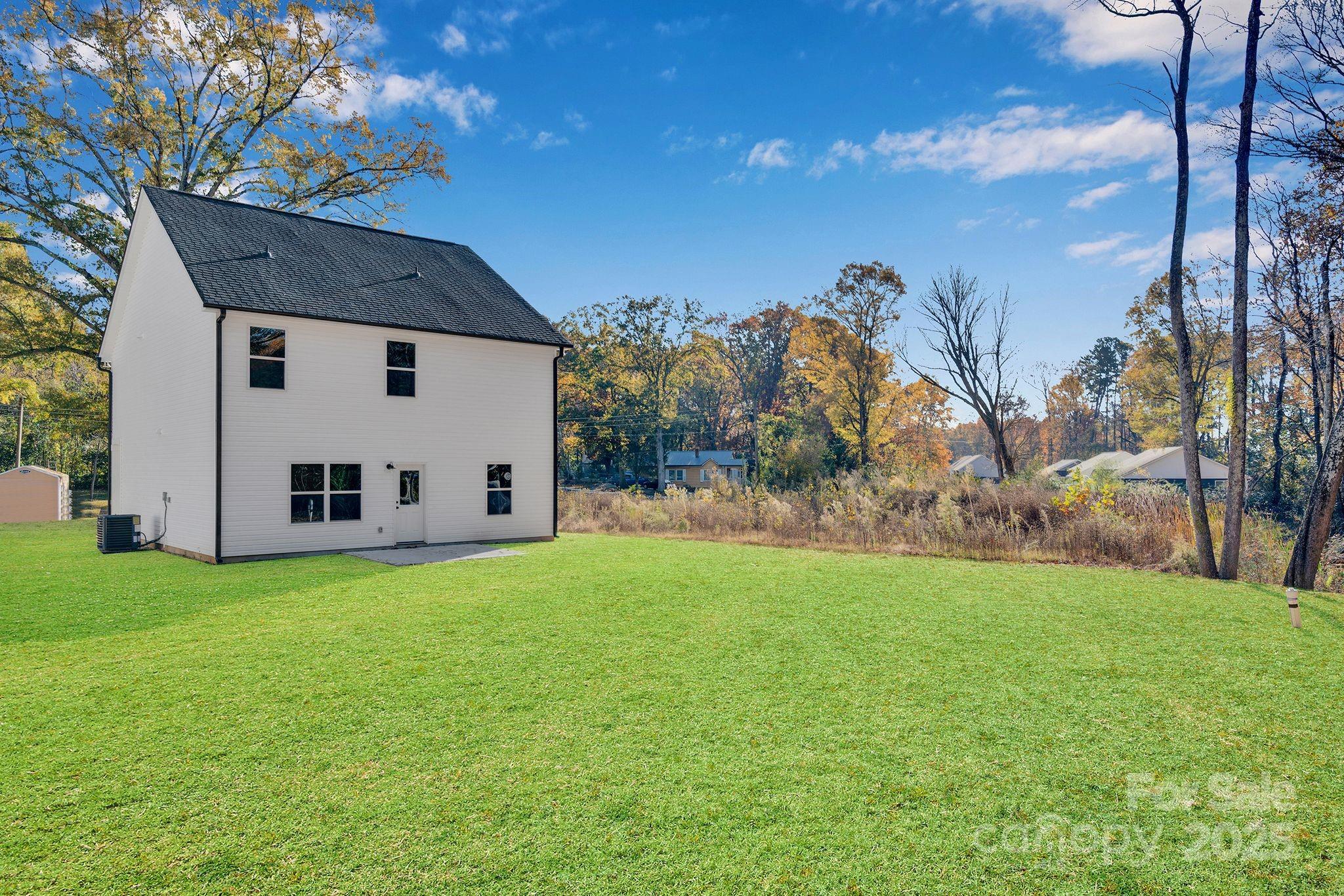3545 Lake Road Charlotte, NC 28269 - Photo 31 of 32 Gallery Image 31