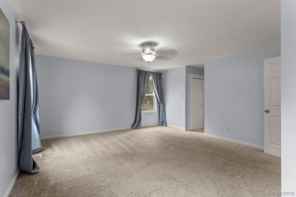 1082 Barneswood Lane Rochester, MI 48306 - Photo 13 of 26