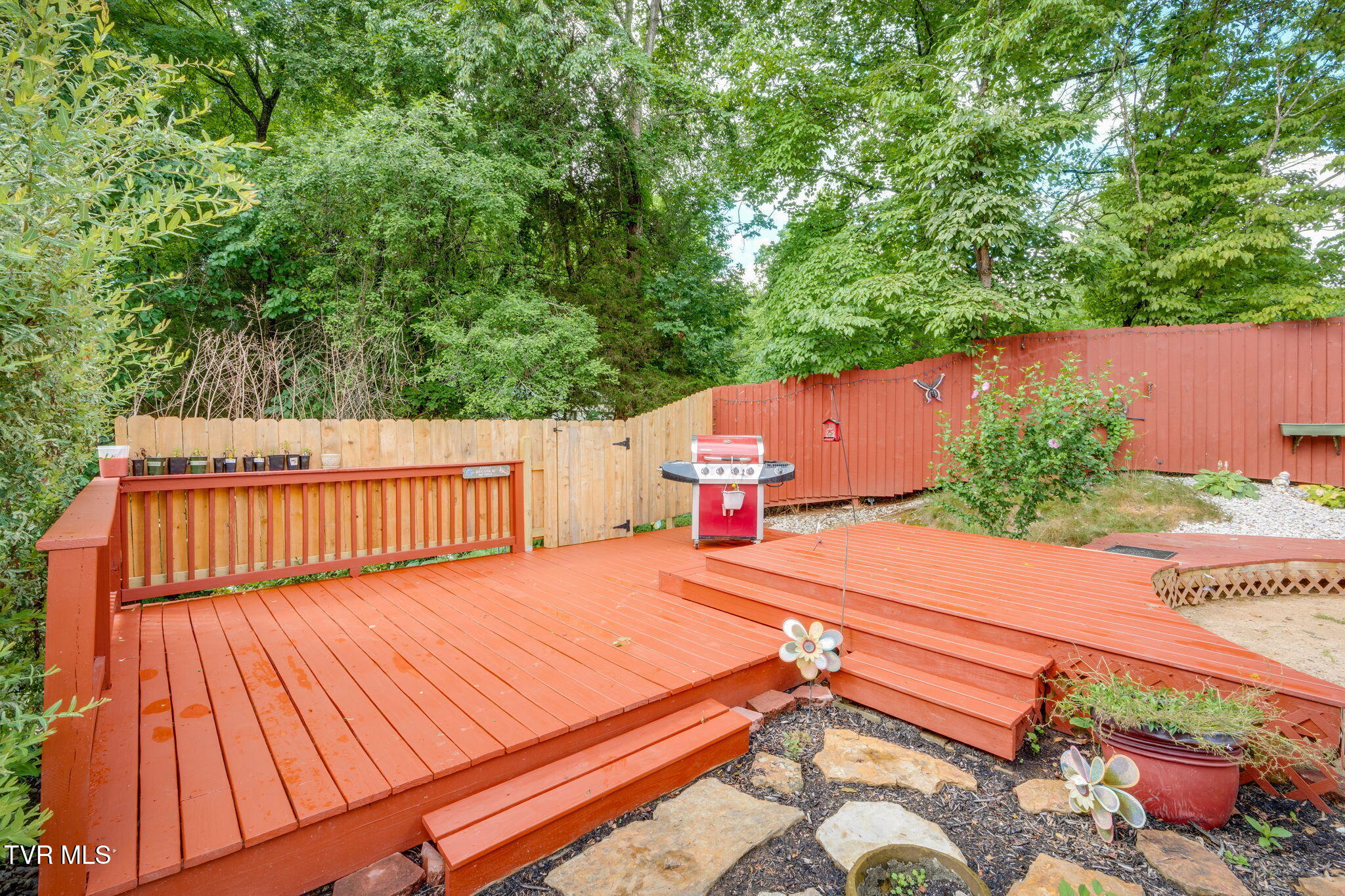 1384 Walnut Grove Road Bluff City, TN 37618 - Photo 33 of 43 032