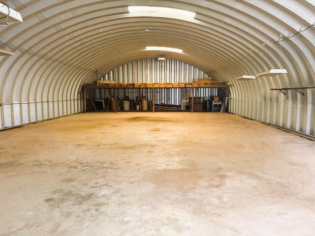 573 South Judd Road Decatur, TN 37322 - Photo 19 of 37 Judd Q hut inside