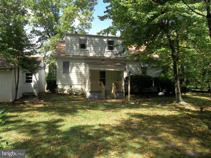 131 Knapp Road Lansdale, PA 19446 - Photo 14 of 19 Exterior Back