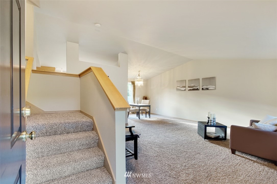 5016 Parker Road East Sumner, WA 98390 - Photo 4 of 25