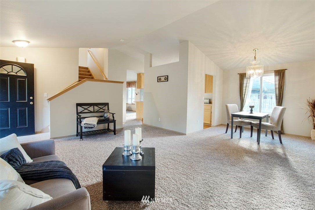 5016 Parker Road East Sumner, WA 98390 - Photo 5 of 25