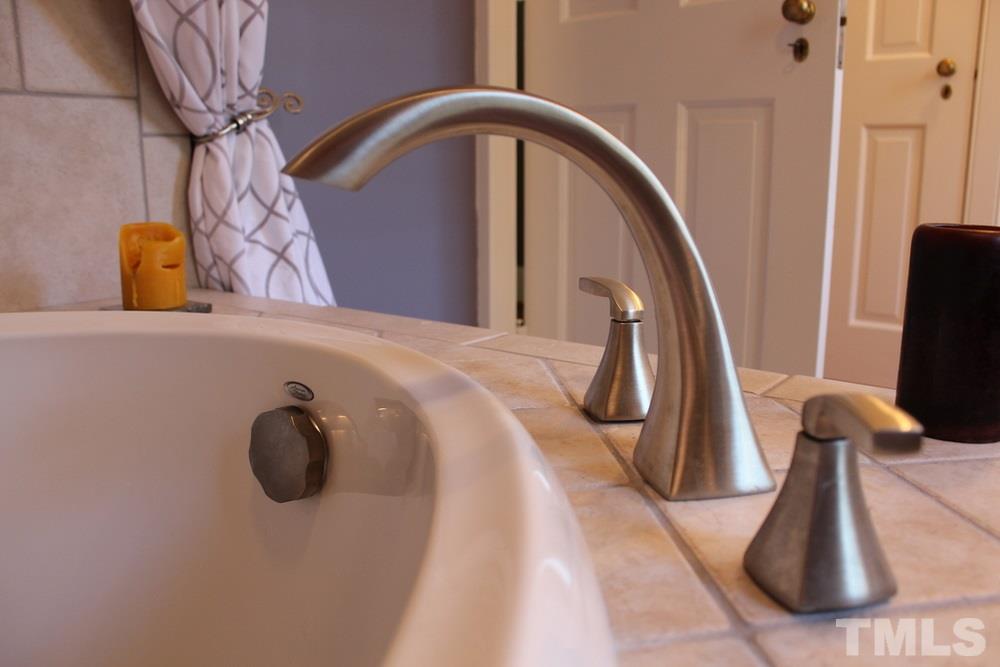 1617 Oberlin Road Raleigh, NC 27608 - Photo 12 of 25