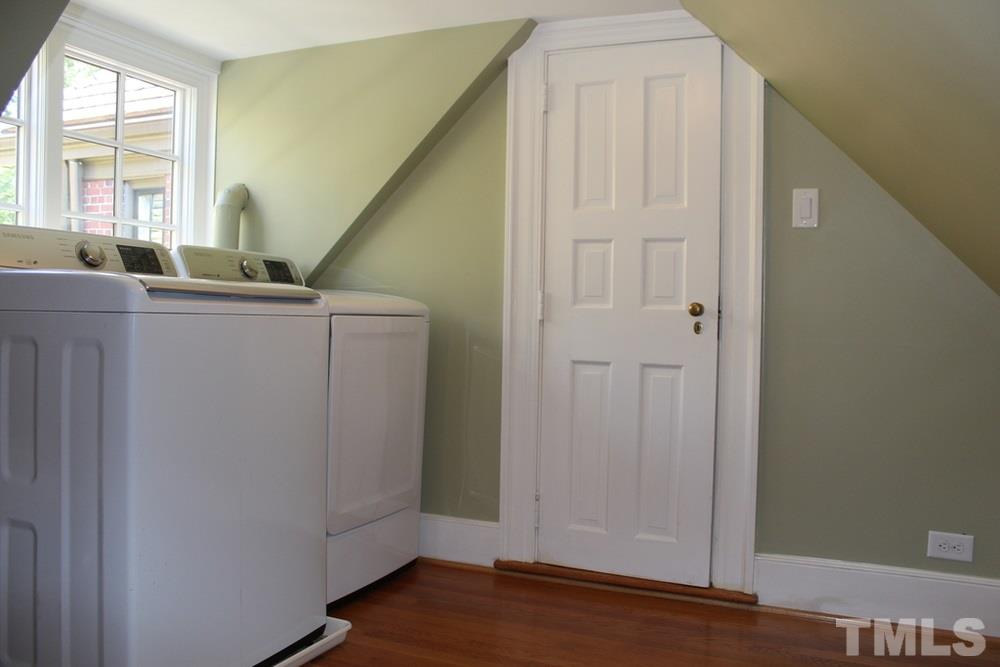 1617 Oberlin Road Raleigh, NC 27608 - Photo 15 of 25