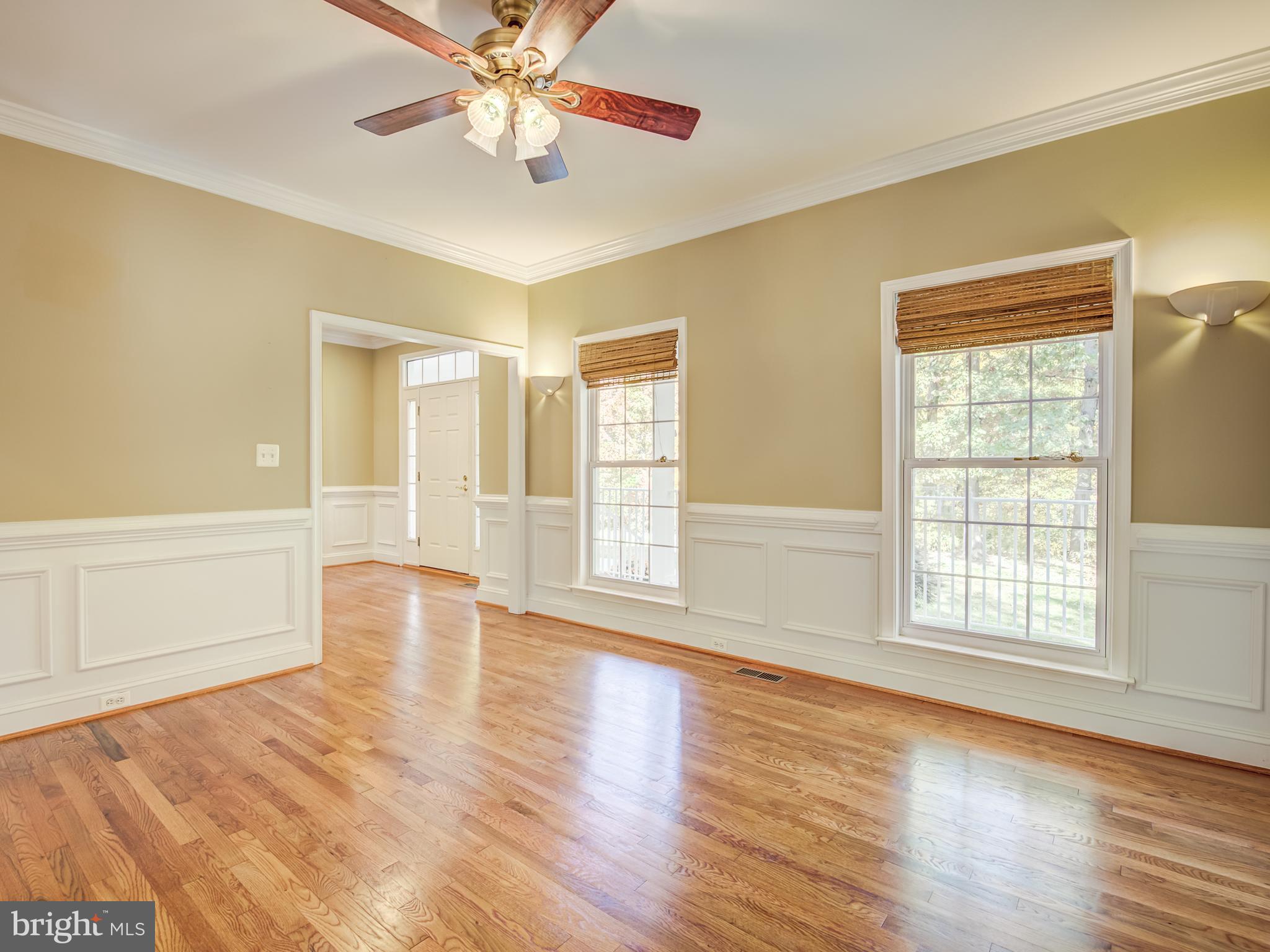 483 Poplar Road Fredericksburg, VA 22406 - Photo 11 of 64 Living Room