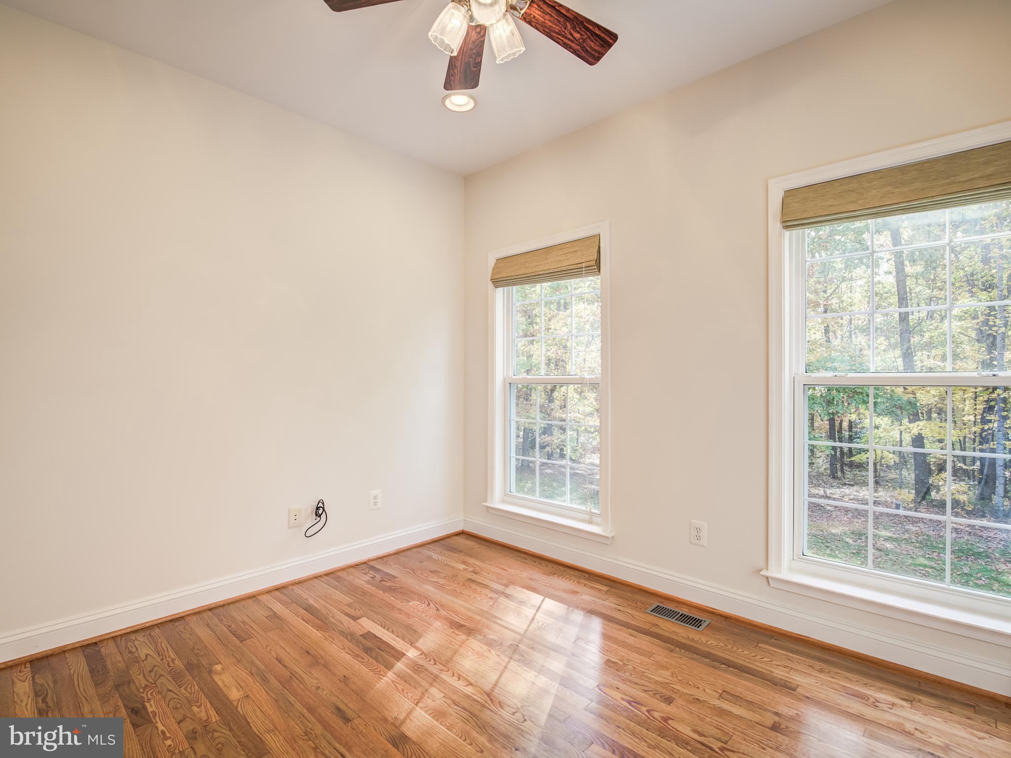 483 Poplar Road Fredericksburg, VA 22406 - Photo 32 of 64 Office