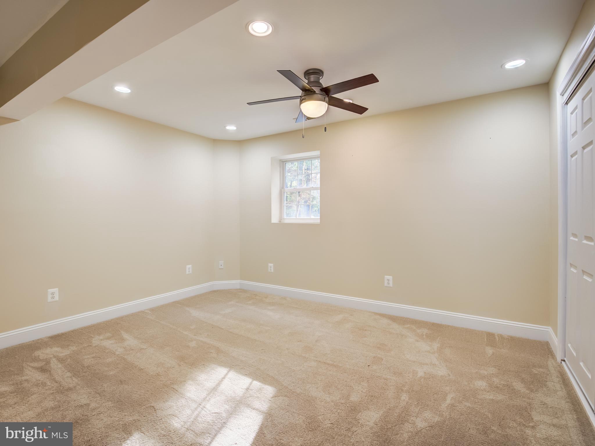 483 Poplar Road Fredericksburg, VA 22406 - Photo 55 of 64 Fifth Bathroom - Recessed Lights