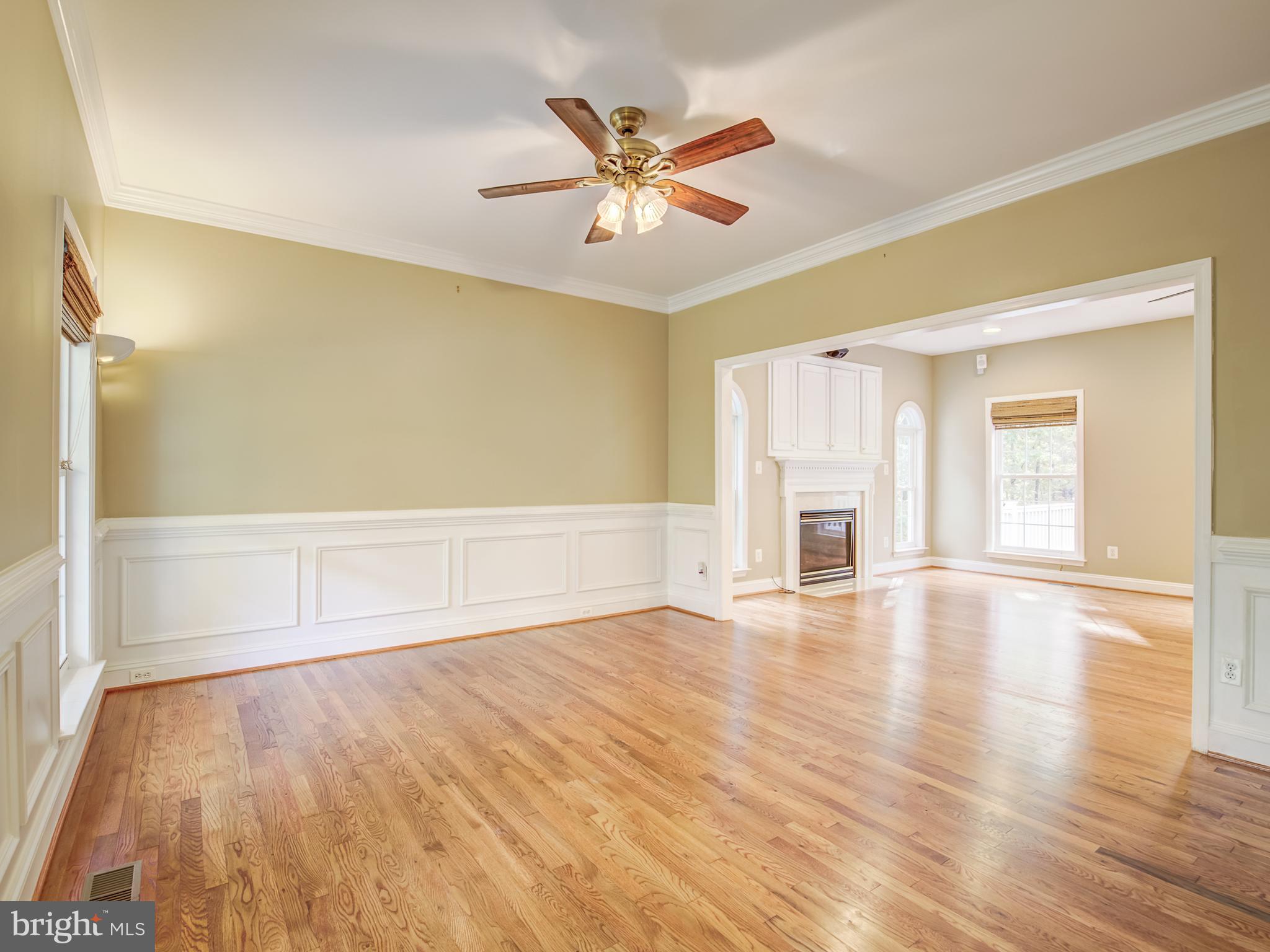 483 Poplar Road Fredericksburg, VA 22406 - Photo 9 of 64 Living Room