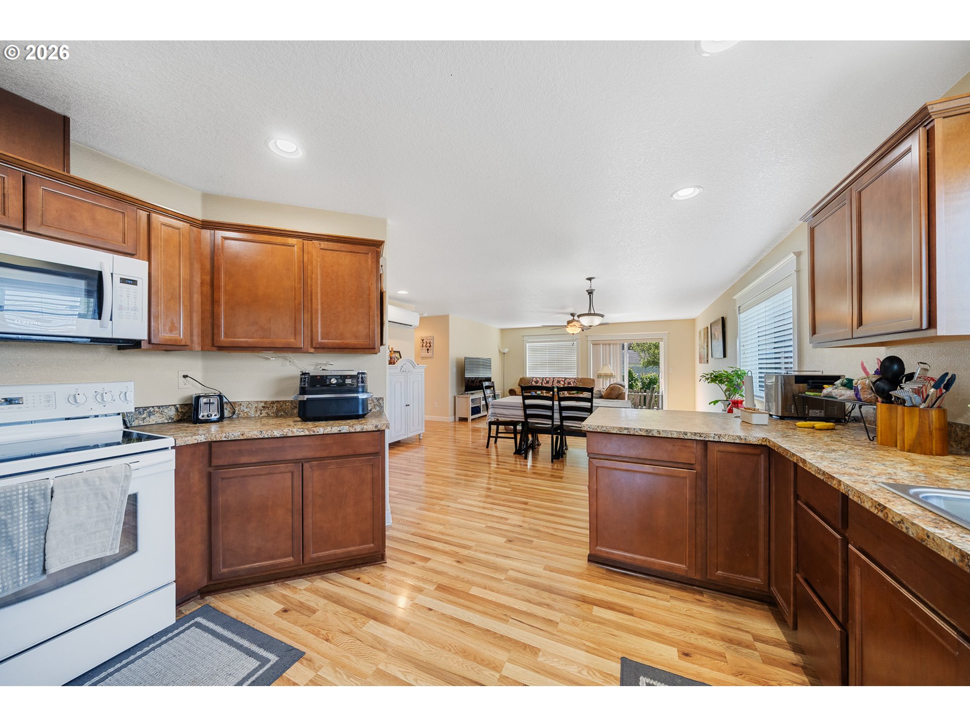 2207 8th Street Tillamook, OR 97141 - Photo 9 of 24
