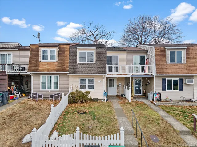 $274,999 | 110 Chrystal Drive, Maybrook, NY 12543