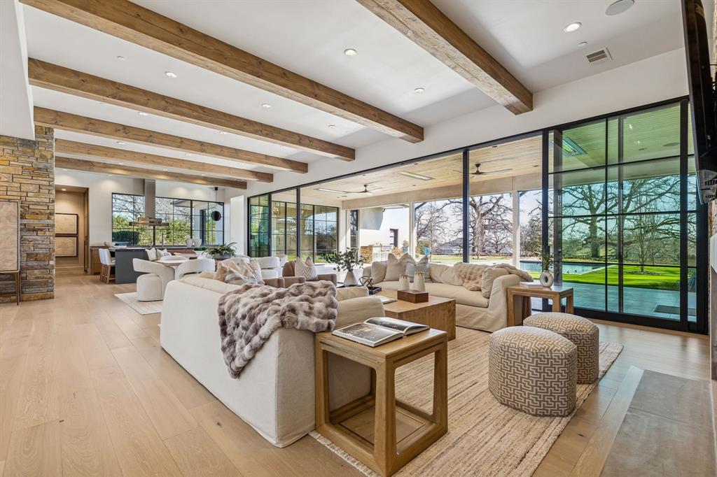 1502 Bluffview Drive Roanoke, TX 76262 - Photo 3 of 34