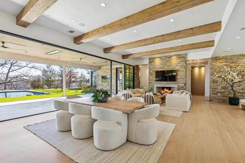 1502 Bluffview Drive Roanoke, TX 76262 - Photo 7 of 34