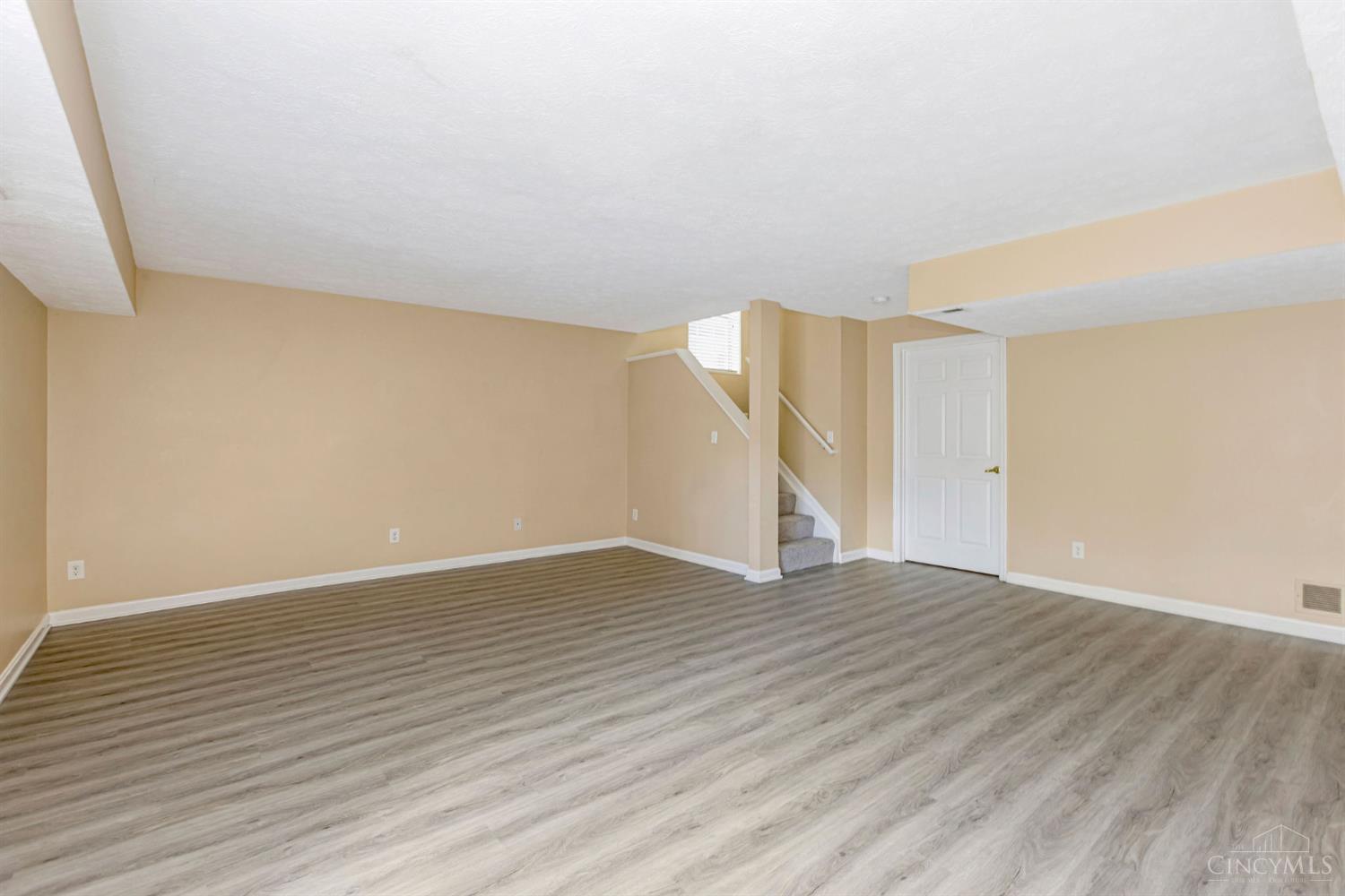 10555 Montgomery Road, Unit 77 Montgomery, OH 45242 - Photo 41 of 54