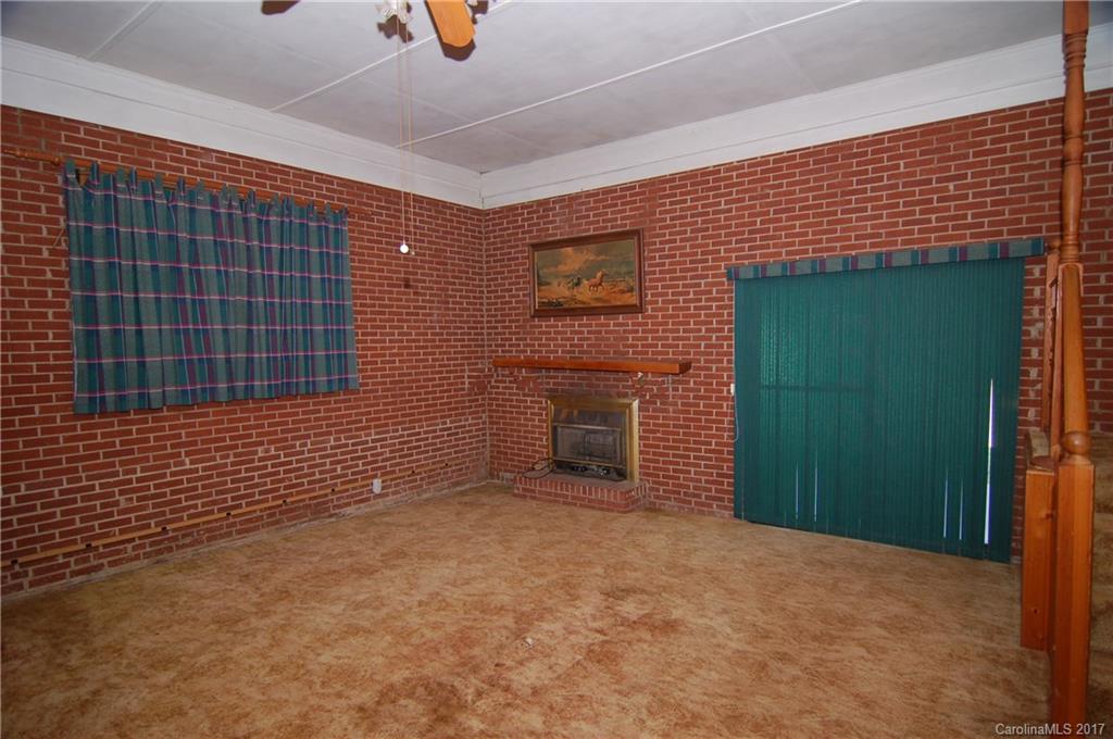 2721 Starnes Road Charlotte, NC 28214 - Photo 12 of 20 Gallery Image 12