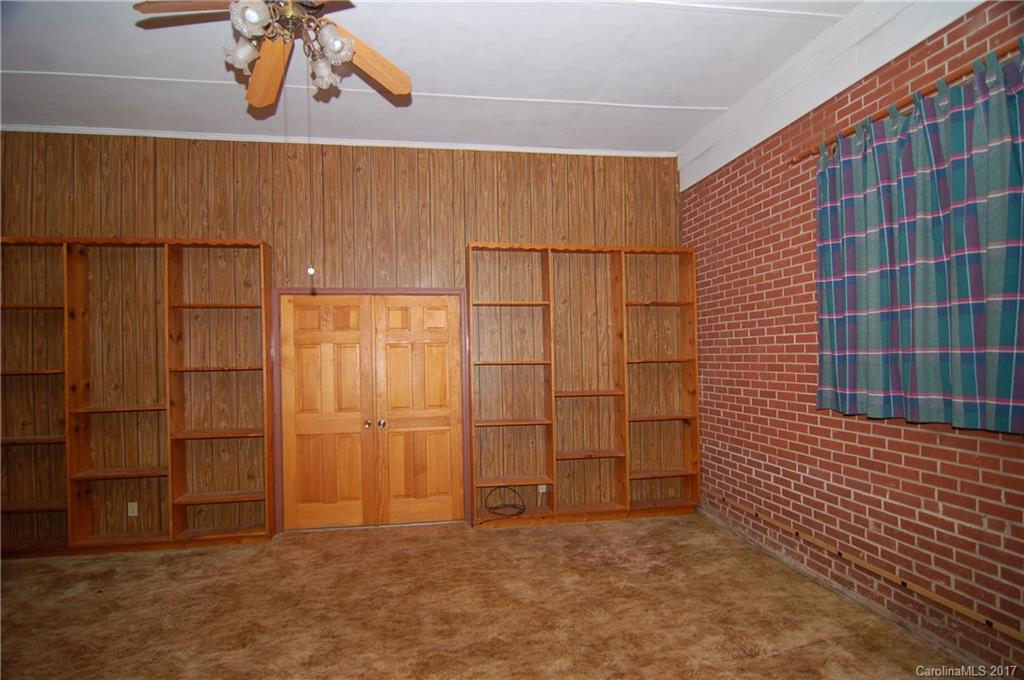 2721 Starnes Road Charlotte, NC 28214 - Photo 13 of 20 Gallery Image 13