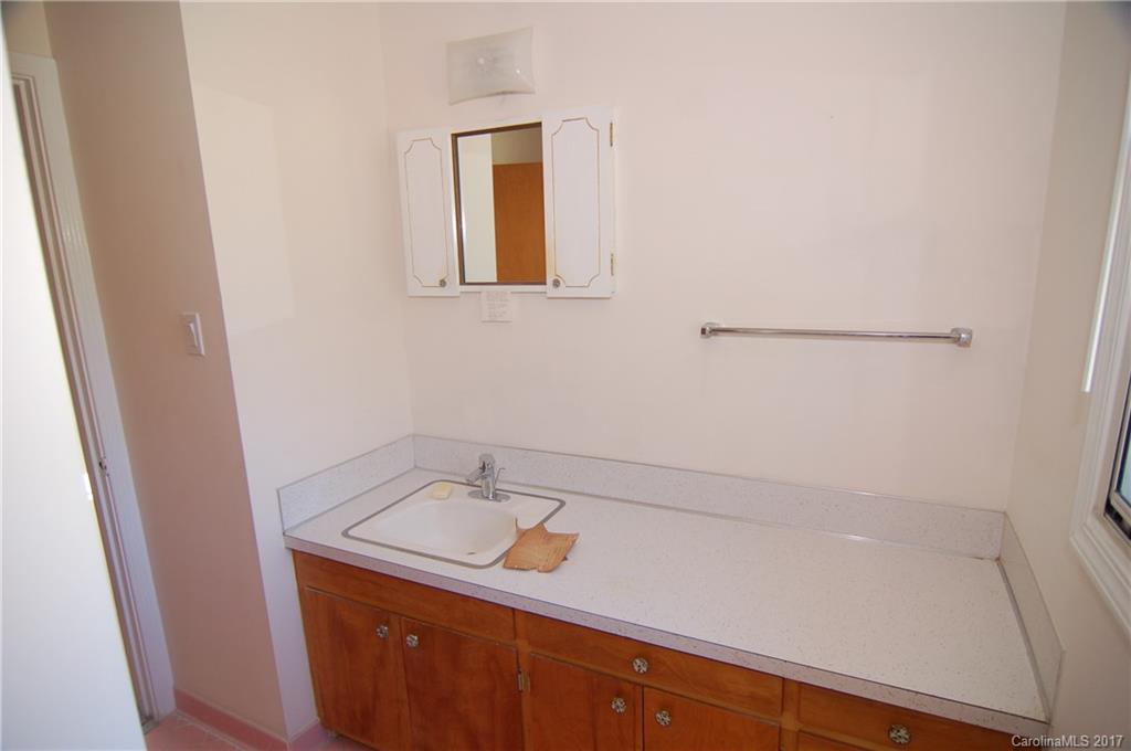 2721 Starnes Road Charlotte, NC 28214 - Photo 15 of 20 Gallery Image 15