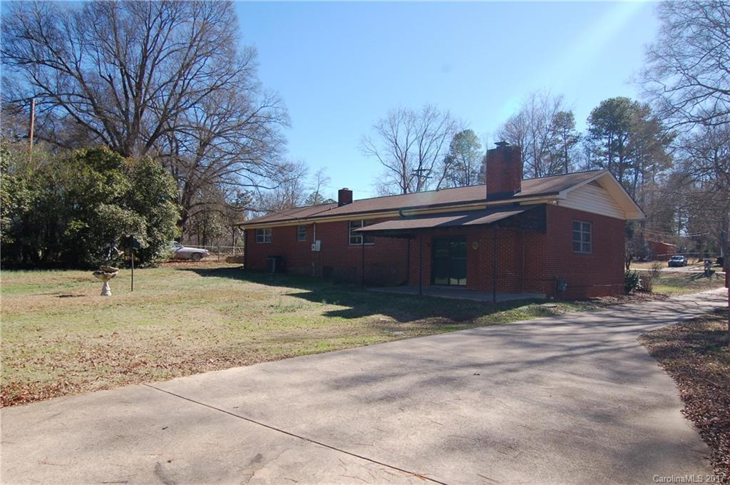 2721 Starnes Road Charlotte, NC 28214 - Photo 4 of 20 Gallery Image 4