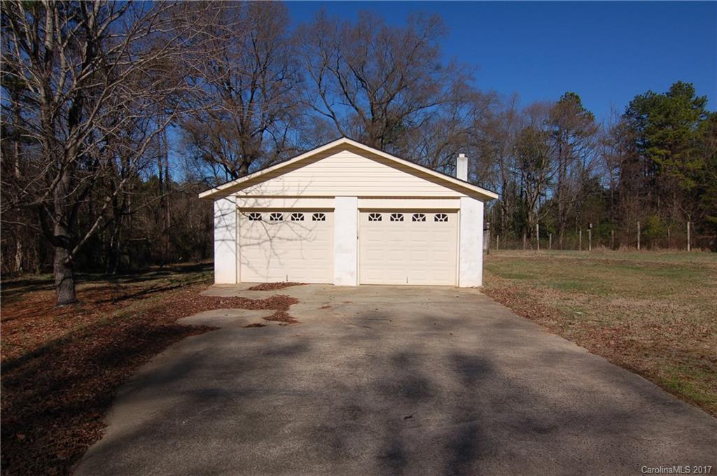2721 Starnes Road Charlotte, NC 28214 - Photo 5 of 20 Gallery Image 5