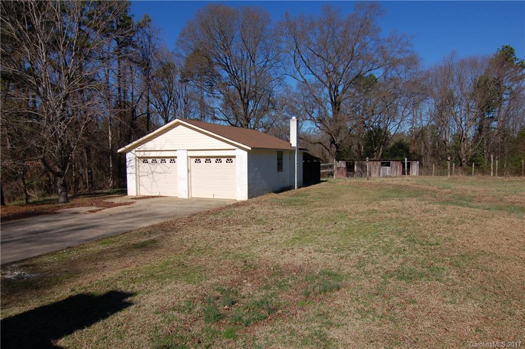 2721 Starnes Road Charlotte, NC 28214 - Photo 6 of 20 Gallery Image 6