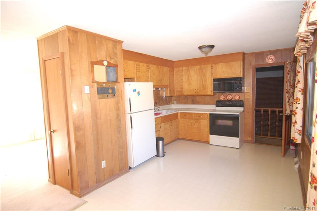 2721 Starnes Road Charlotte, NC 28214 - Photo 9 of 20 Gallery Image 9