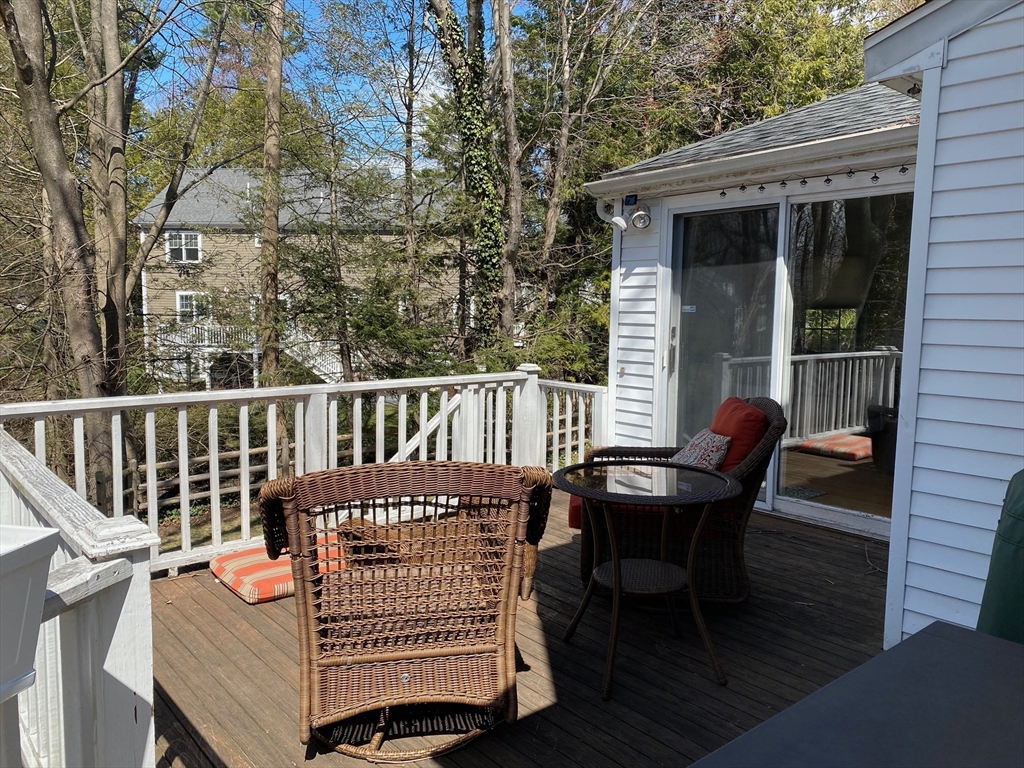 22 Cleveland Road Wellesley, MA 02481 - Photo 17 of 22