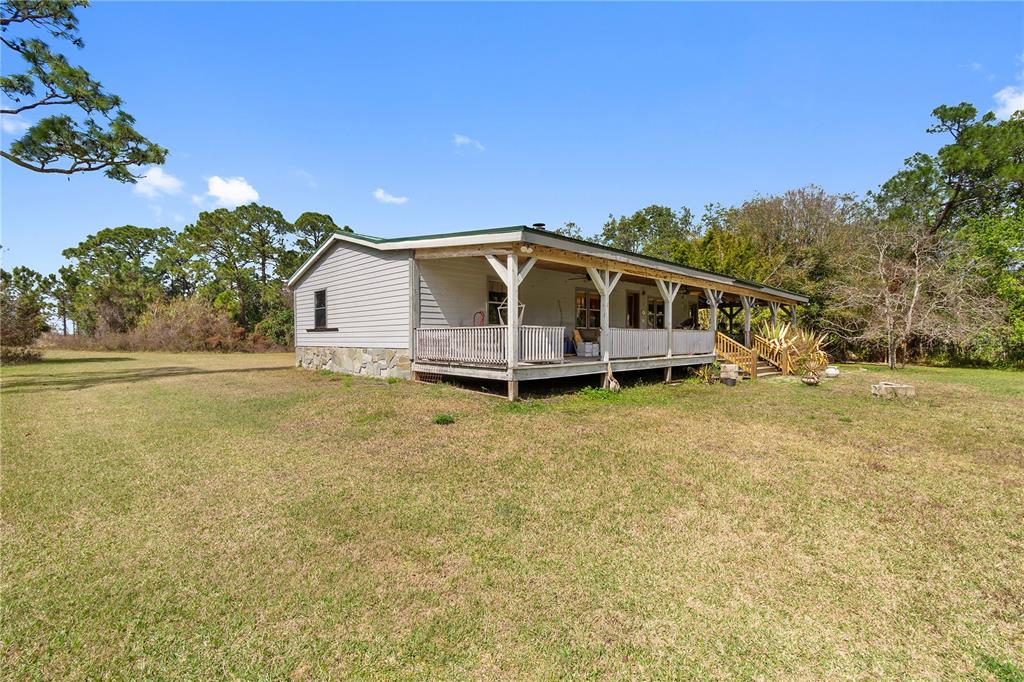 28265 Northeast 65th Terrace Okeechobee, FL 34972 - Photo 2 of 17