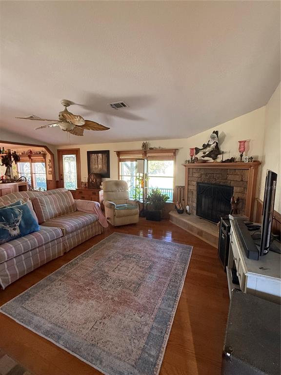 28265 Northeast 65th Terrace Okeechobee, FL 34972 - Photo 3 of 17
