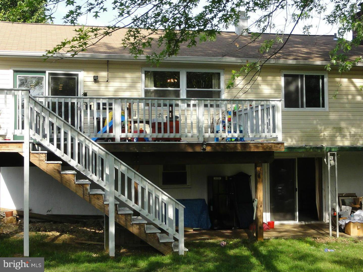 114 Thorden Road Reisterstown, MD 21136 - Photo 17 of 17 Or just kick back and relax
