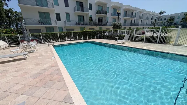 $1,825 | 2100 Van Buren Street, Unit 309, Hollywood, FL 33020