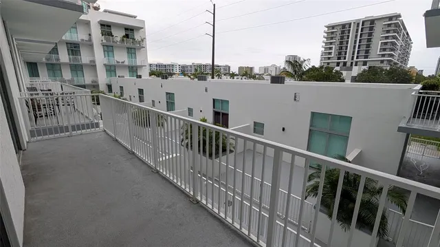 $1,825 | 2100 Van Buren Street, Unit 309, Hollywood, FL 33020