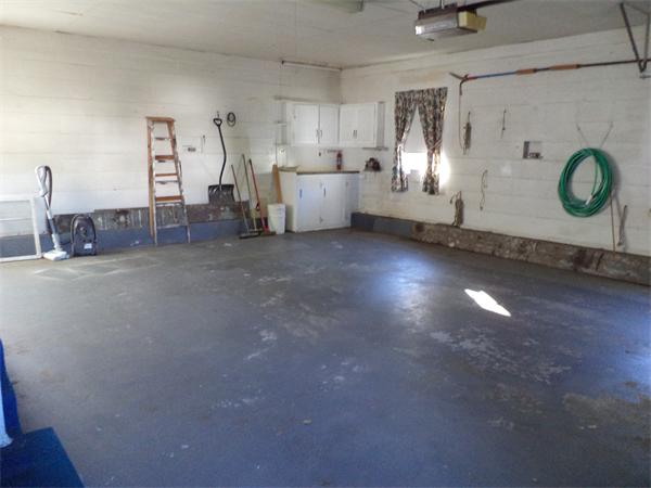 319 Lepes Road Somerset, MA 02726 - Photo 3 of 19 Gallery Image 3