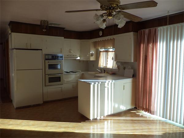 319 Lepes Road Somerset, MA 02726 - Photo 4 of 19 Gallery Image 4