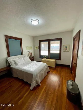 $259,900 | 422 Magnolia Avenue, Johnson City, TN 37604