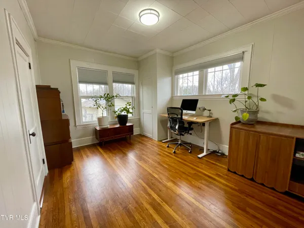 $259,900 | 422 Magnolia Avenue, Johnson City, TN 37604