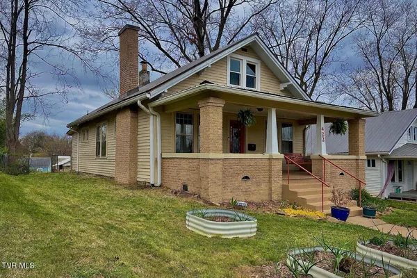 $259,900 | 422 Magnolia Avenue, Johnson City, TN 37604