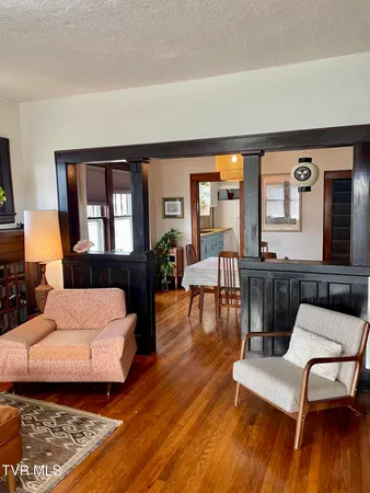 $259,900 | 422 Magnolia Avenue, Johnson City, TN 37604