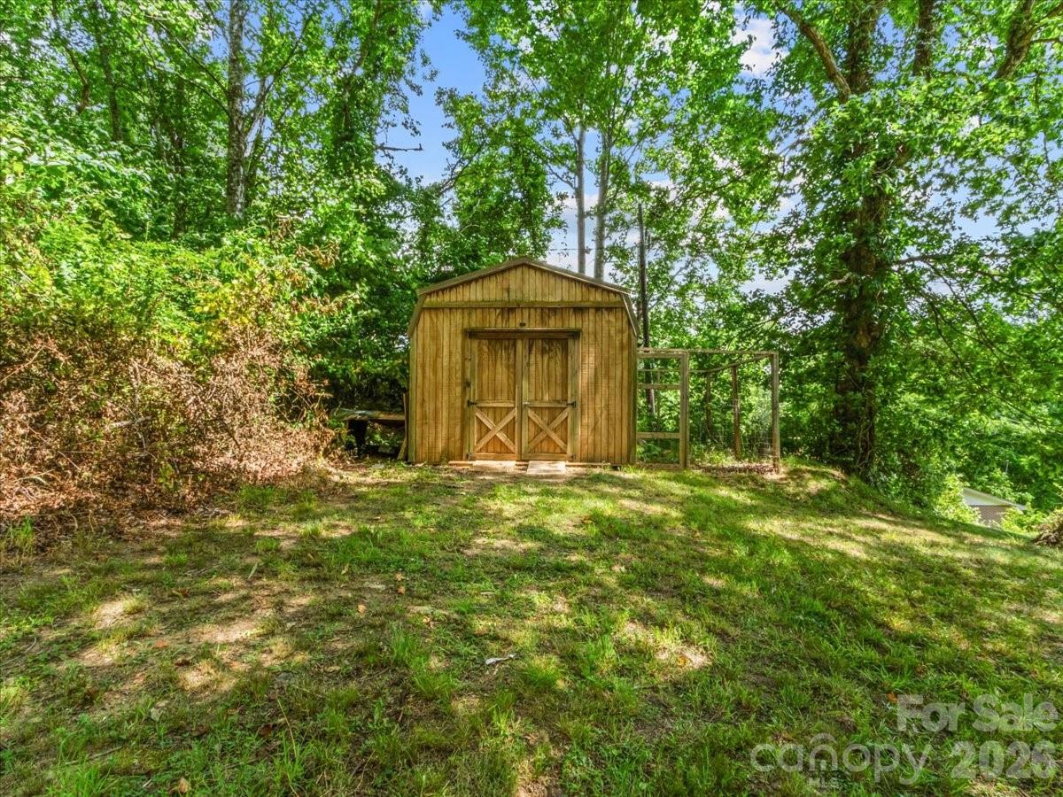 352 Jakes Branch Road Spruce Pine, NC 28777 - Photo 26 of 31