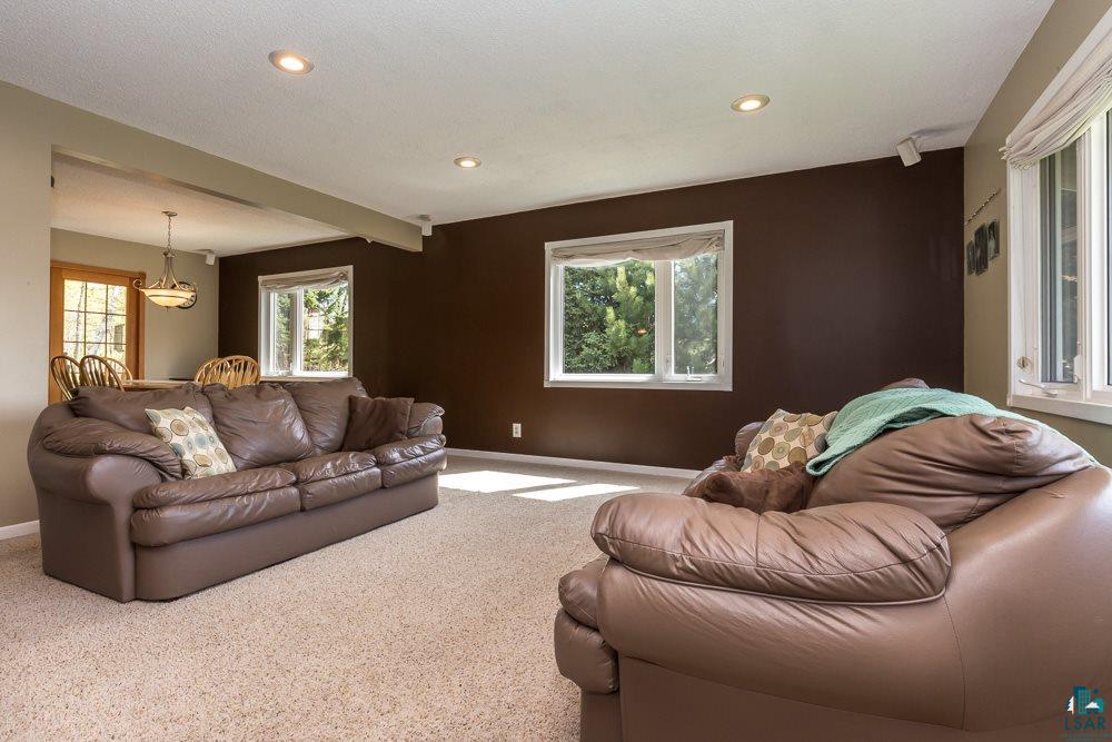 3265 Strand Road Duluth, MN 55803 - Photo 3 of 24