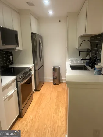 $2,900 | 3201 Lenox Road Northeast, Unit 17, Atlanta, GA 30324