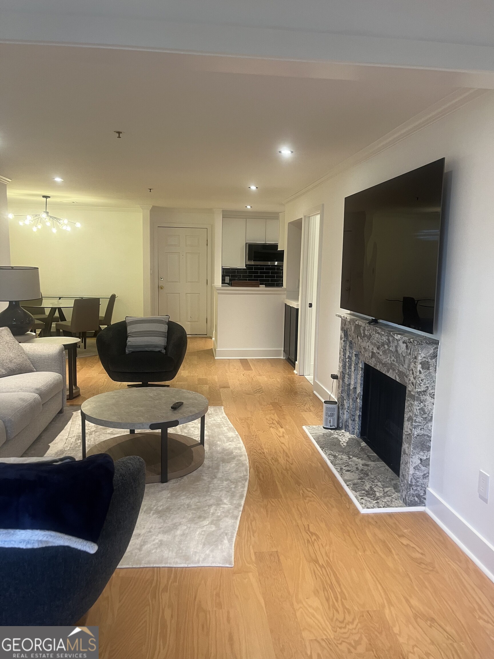 3201 Lenox Road Northeast, Unit 17 Atlanta, GA 30324 - Photo 9 of 11