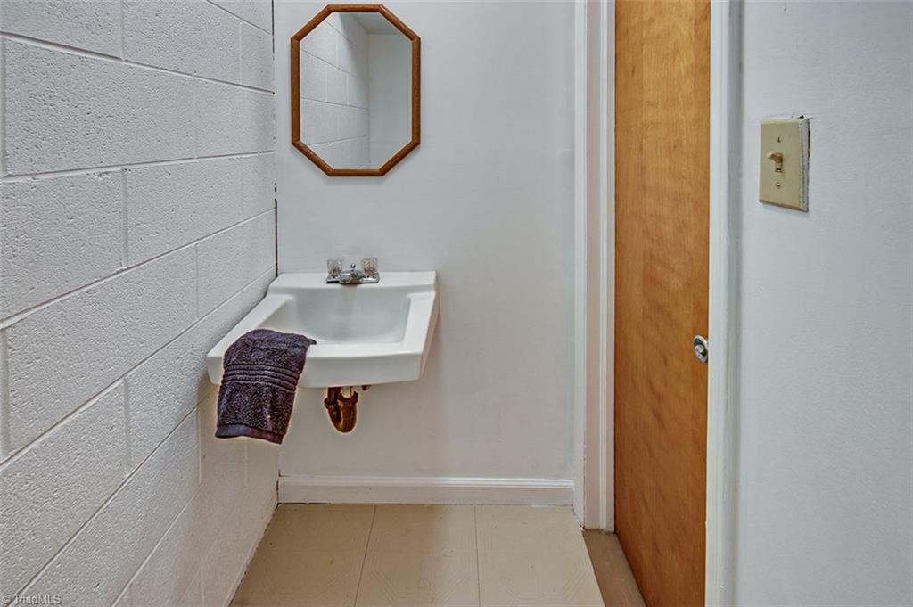 1174 Pleasant Ridge Road Ramseur, NC 27316 - Photo 25 of 38 Half bath