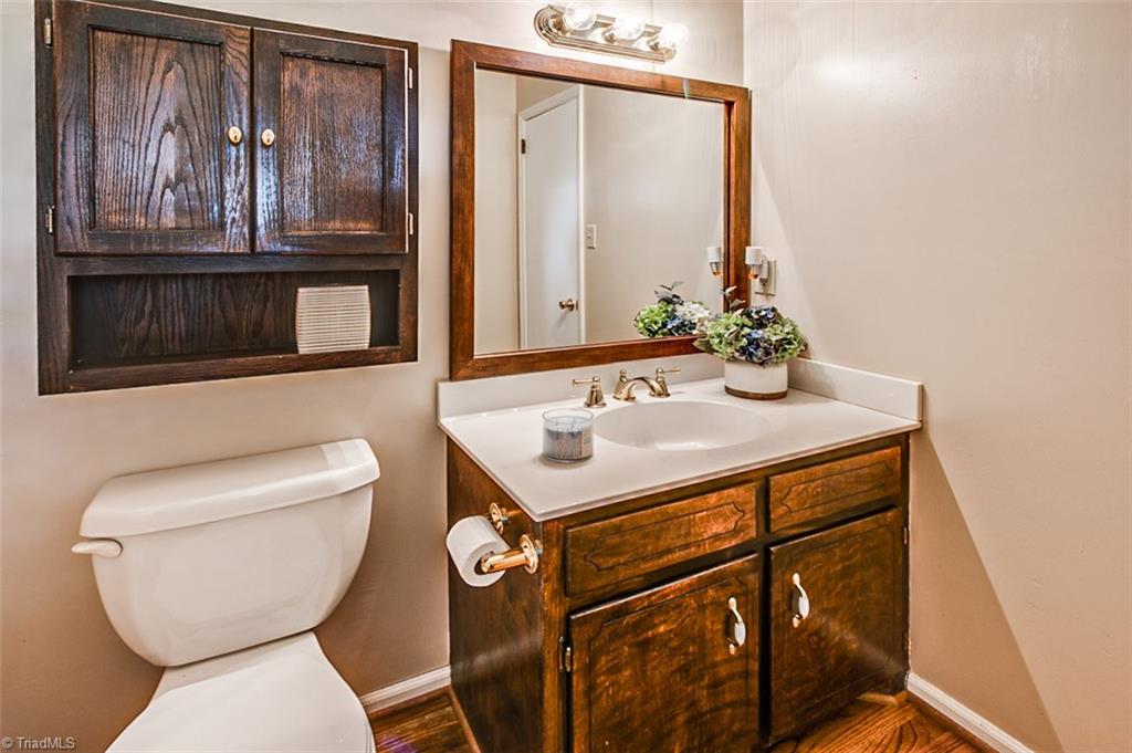 Guest bath, hardwood floor