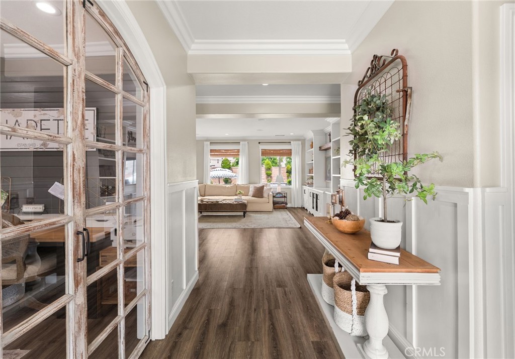 12492 Poinsetta Drive Riverside, CA 92503 - Photo 5 of 50