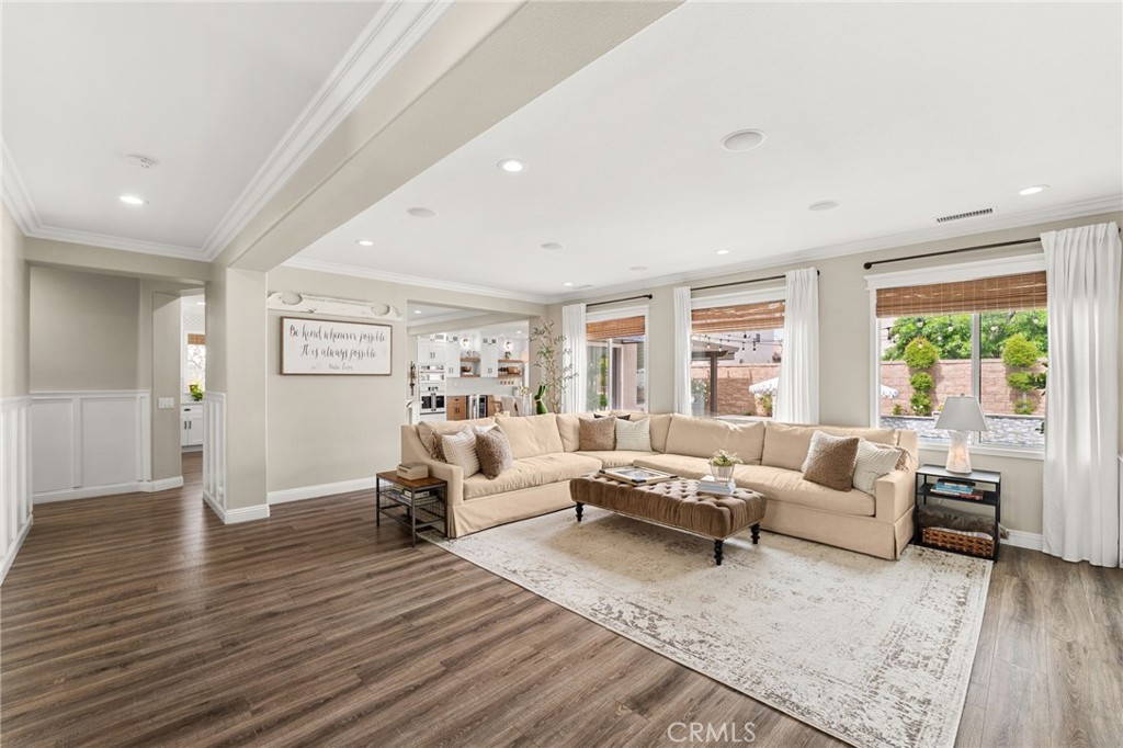 12492 Poinsetta Drive Riverside, CA 92503 - Photo 7 of 50