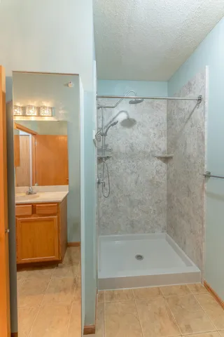 $197,000 | 1590 Parkwood Drive, Unit 102, Woodbury, MN 55125