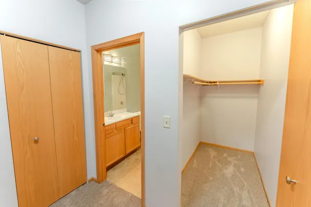 $197,000 | 1590 Parkwood Drive, Unit 102, Woodbury, MN 55125