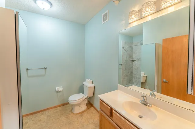 $197,000 | 1590 Parkwood Drive, Unit 102, Woodbury, MN 55125